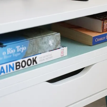 Golden Cliff House אלבופיירה