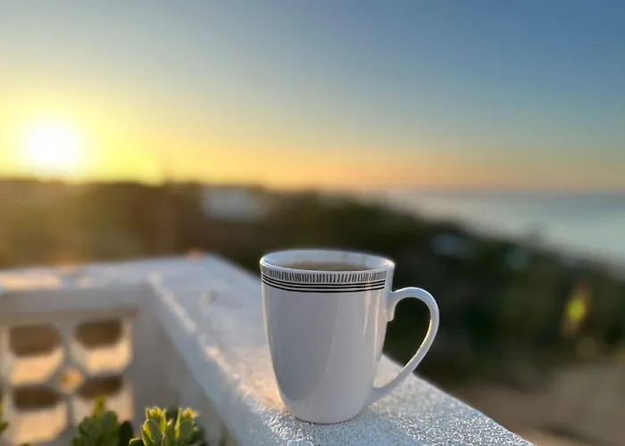 Golden Cliff House 公寓 *