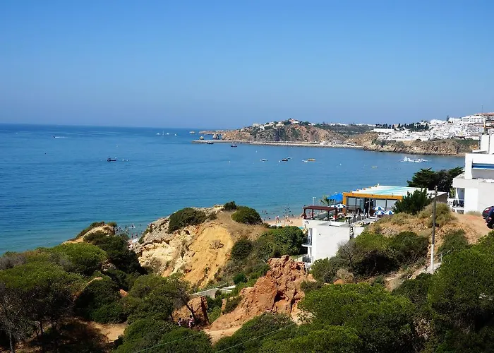 Golden Cliff House 阿尔布费拉