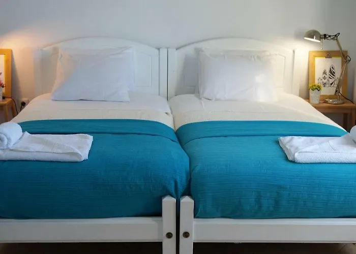 Golden Cliff House 公寓 *