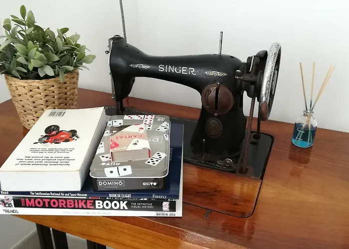 Golden Cliff House 公寓 *