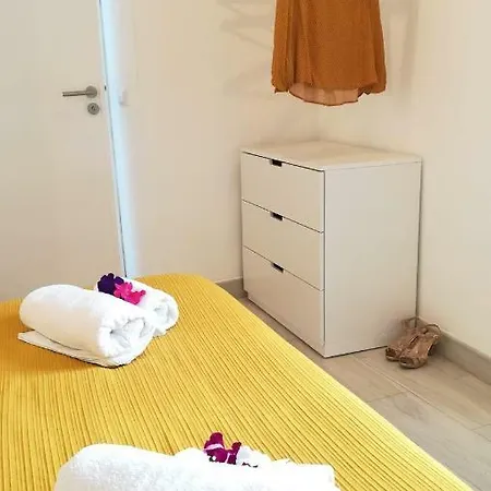 Golden Cliff House Apartmán